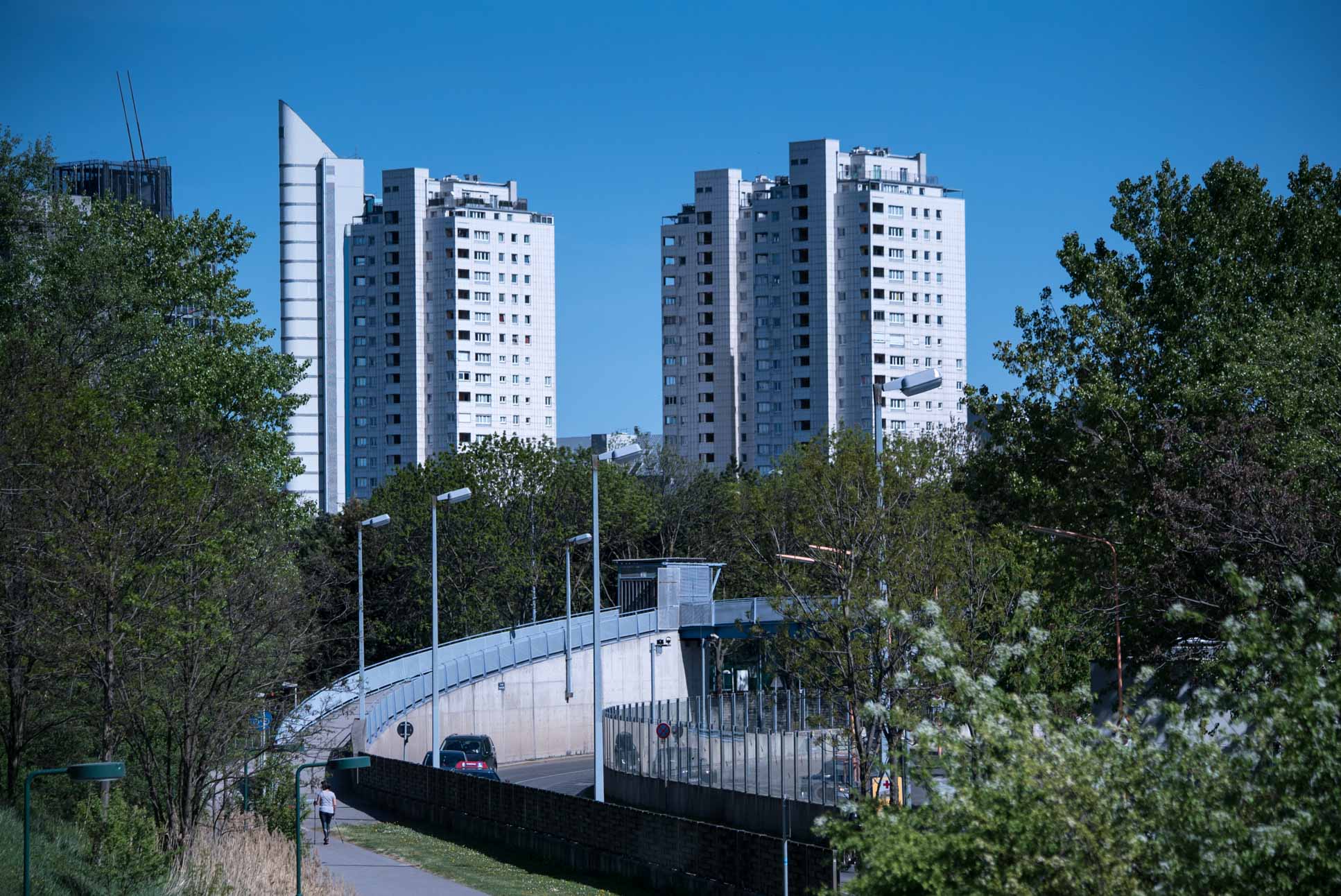 Pedestrian ramp over Leonard-Bernstein-Straße, Vienna