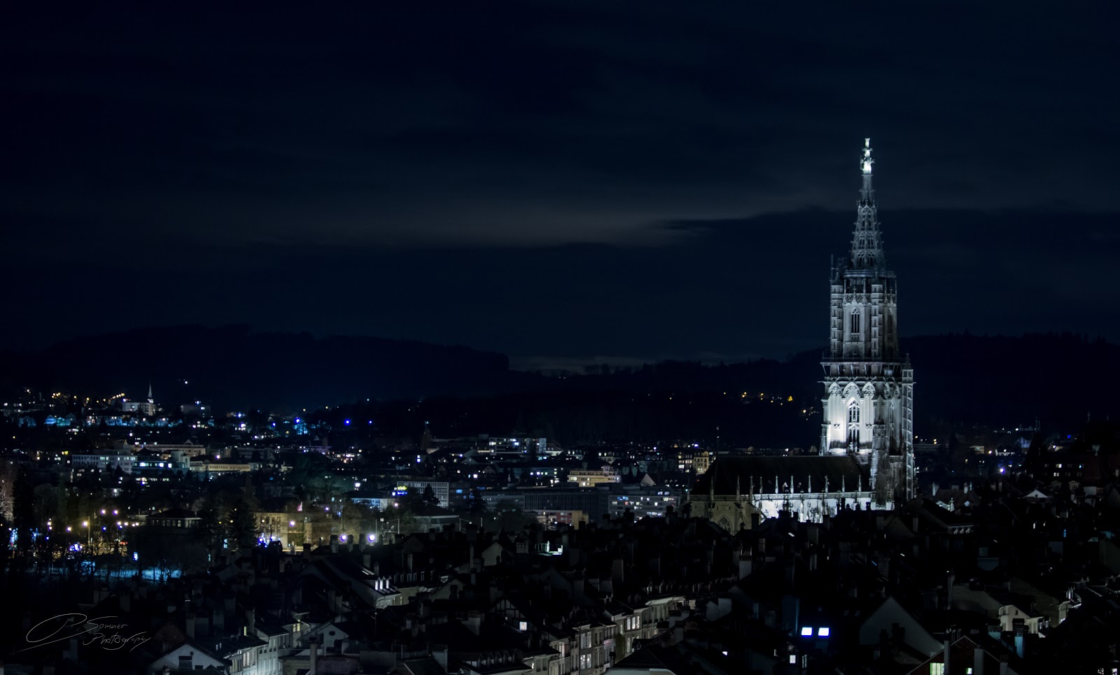 The Berner Münster, along with the usual construction work
