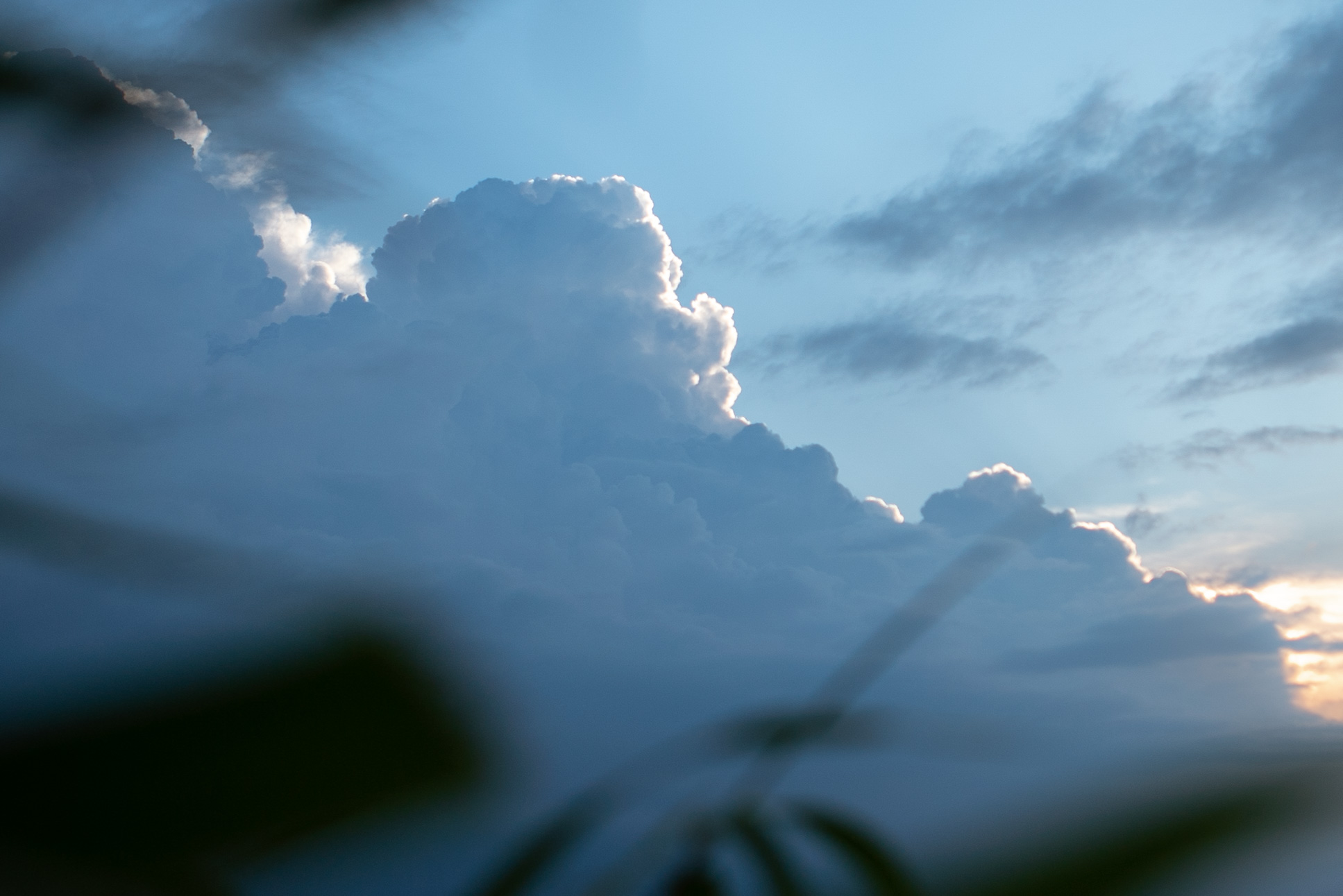 not long before the thunderstorm started
