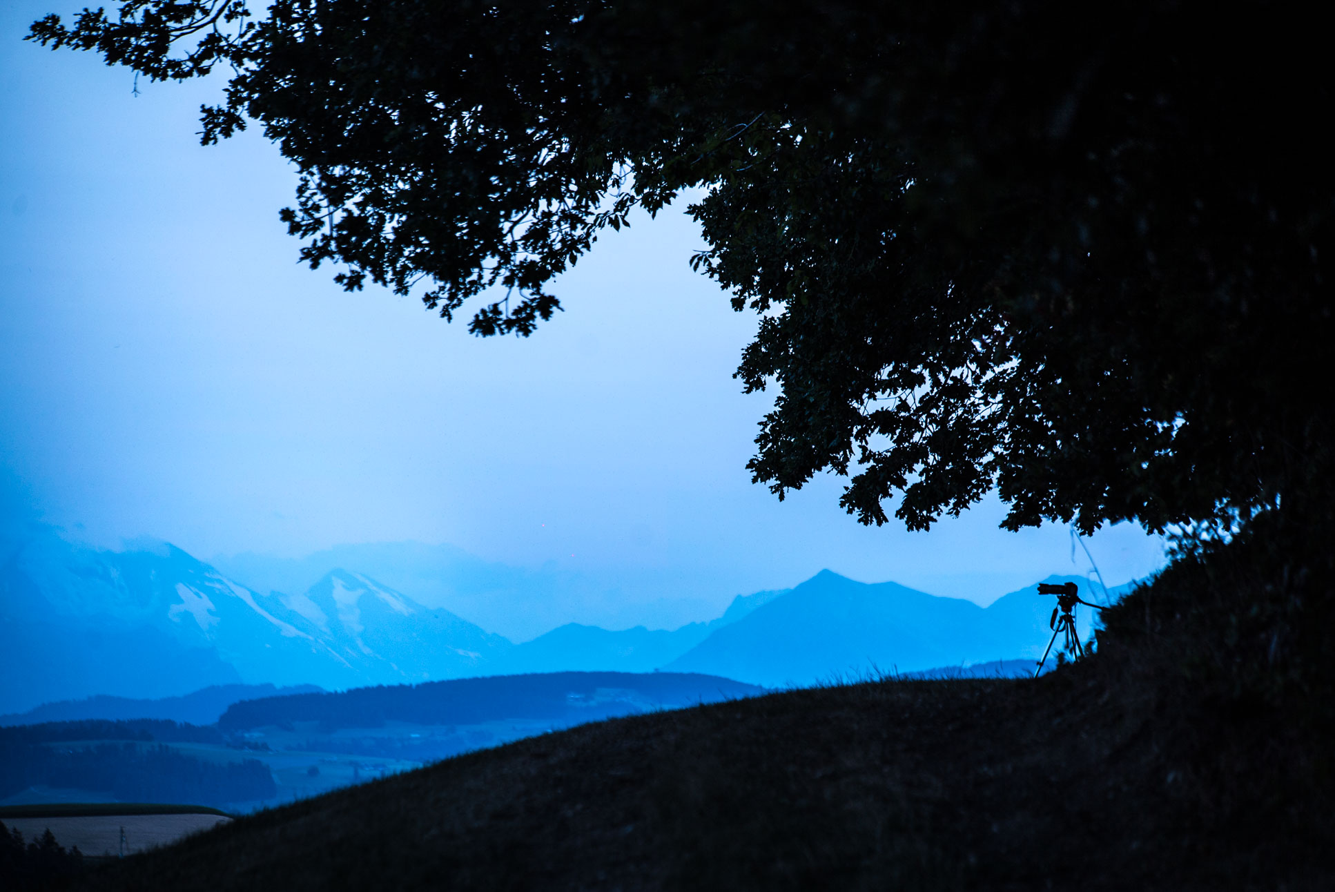 A fellow photographer preparing for the lunar eclipse