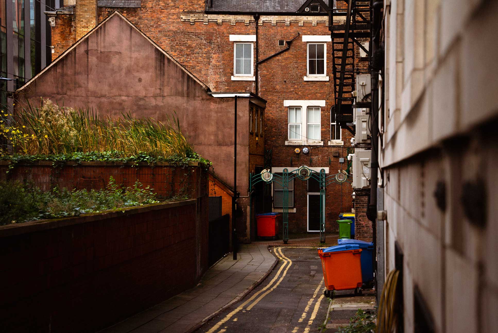 typical Manchester alleyway