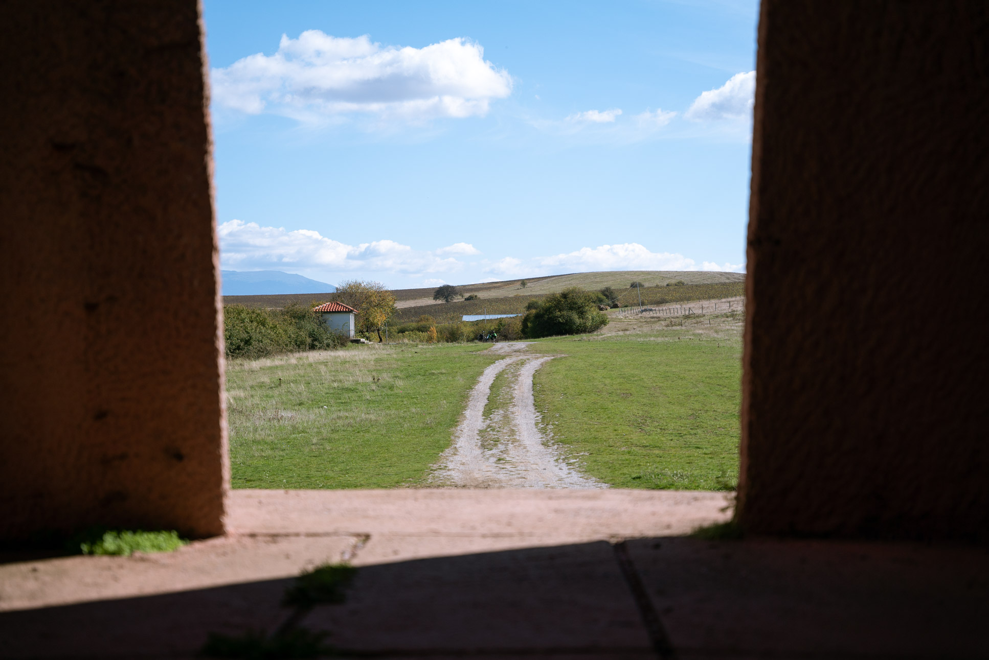 nice sunny day to go look at some monuments that are located on a hill with just about the worst roads leading up that you've ever seen

Пантеон Майка България